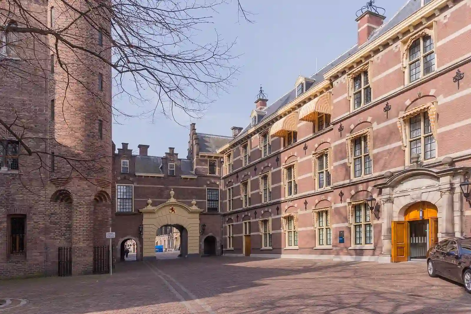 Het Binnenhof in Den Haag, onderdeel van de Royal Holland tour